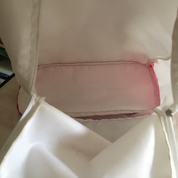 Pink backpack - Picture 3 of 3